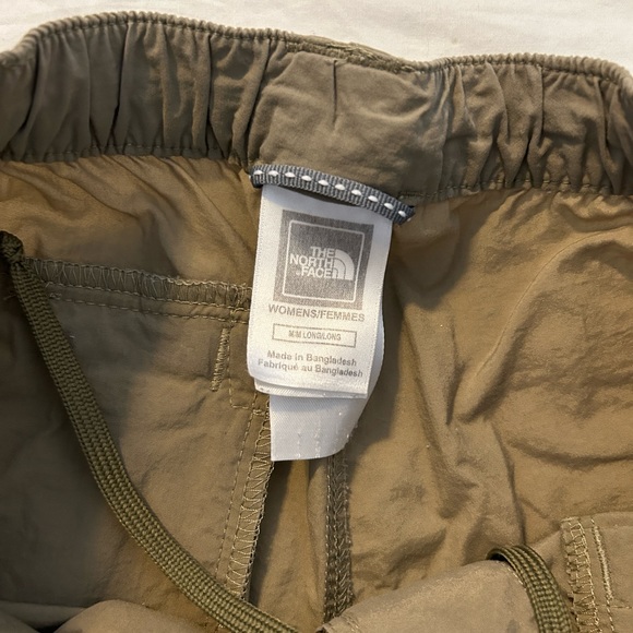💜 2 for $30 / The North Face Beige Hiking Shorts - Picture 4 of 6